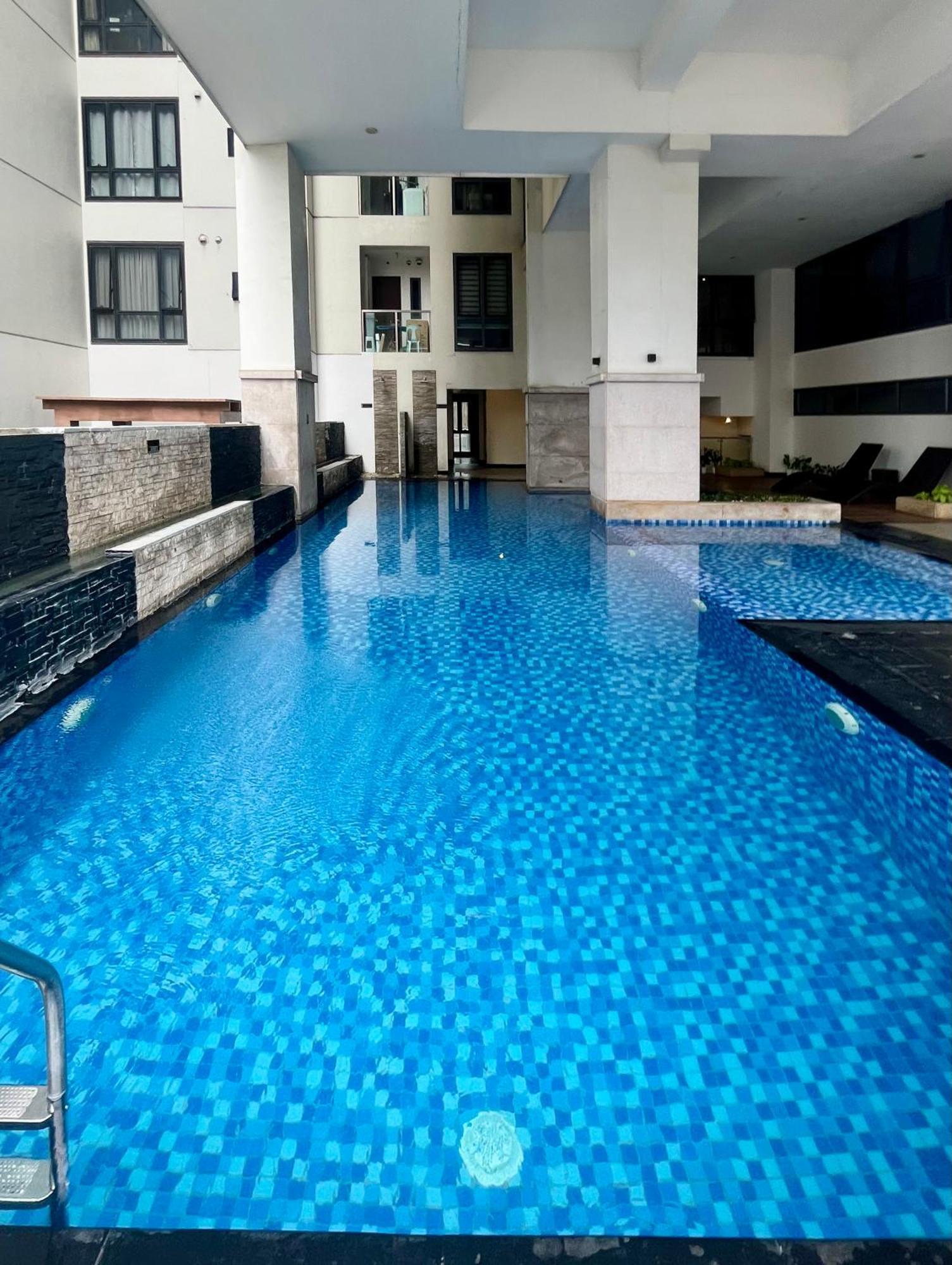 Greenbelt Hamilton Tower 1 Makati City Bagian luar foto