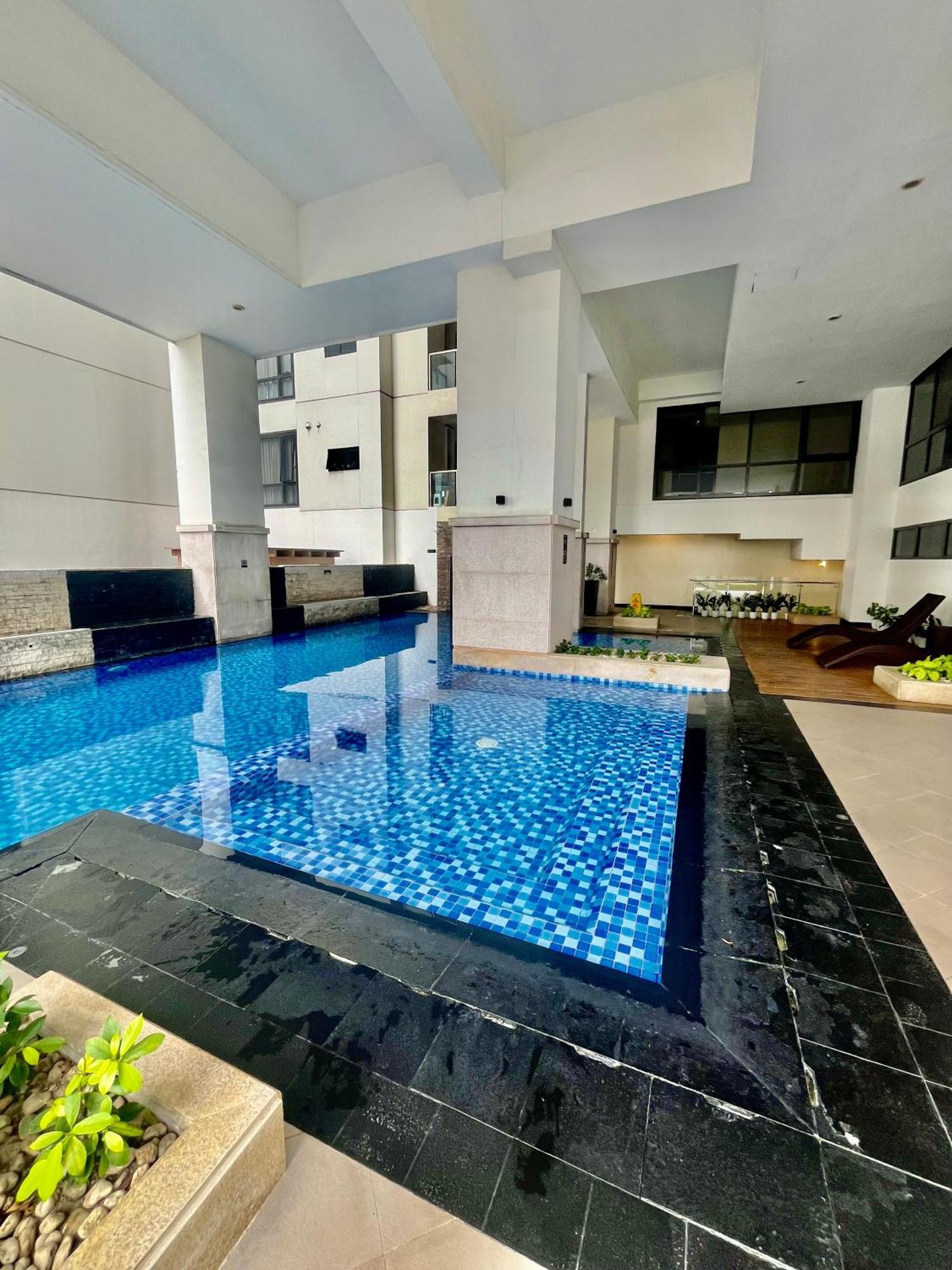 Greenbelt Hamilton Tower 1 Makati City Bagian luar foto