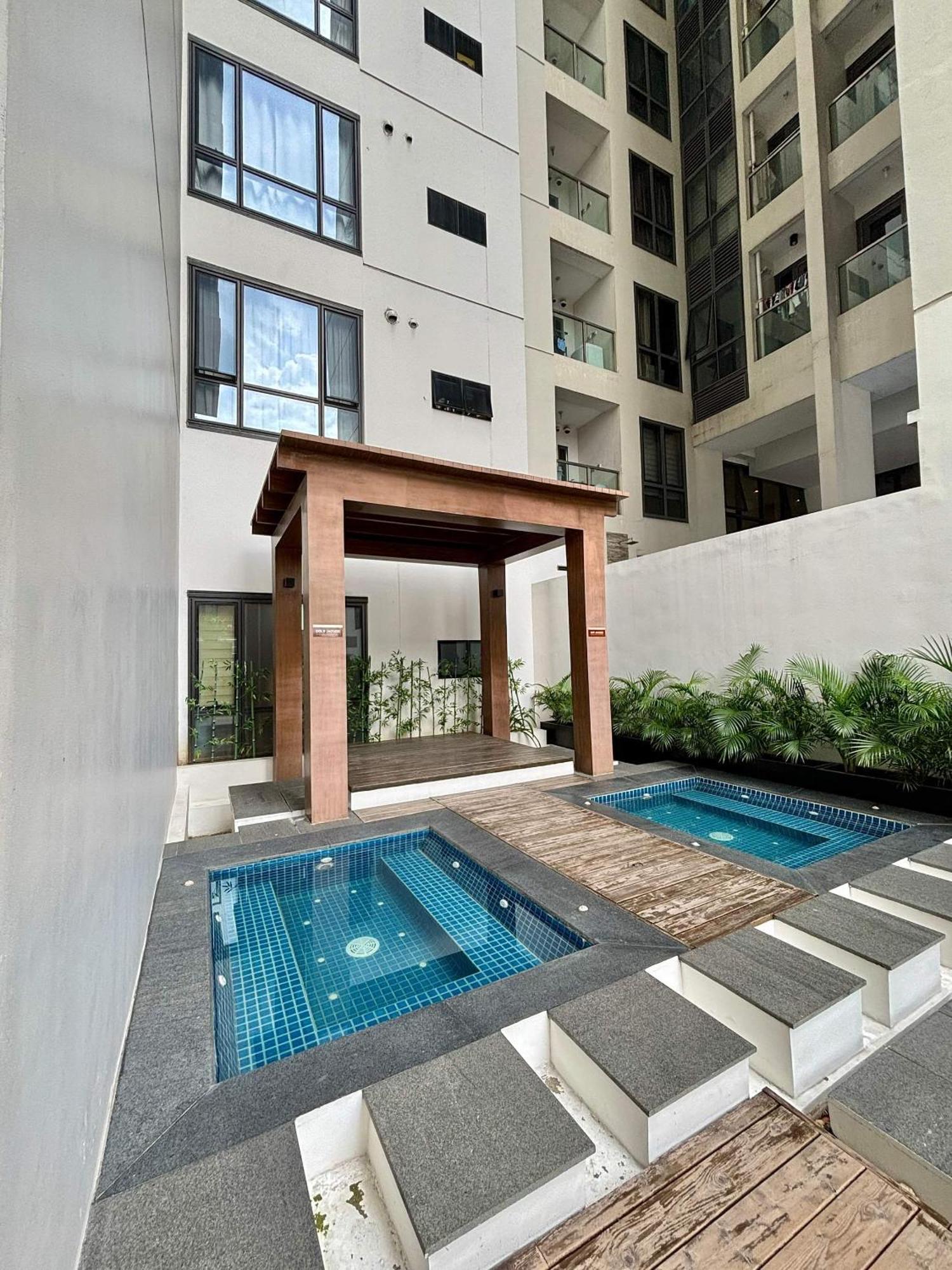 Greenbelt Hamilton Tower 1 Makati City Bagian luar foto